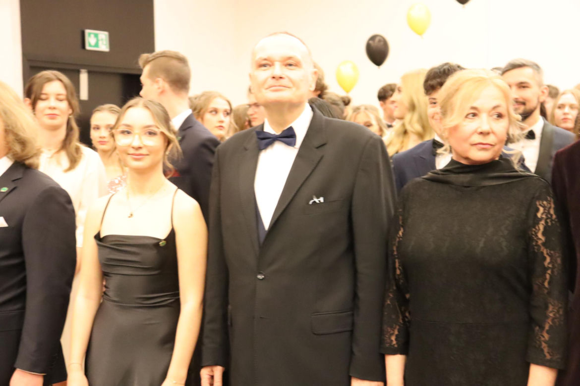 Studniówka V Liceum Ogólnokształcące w Poznaniu -