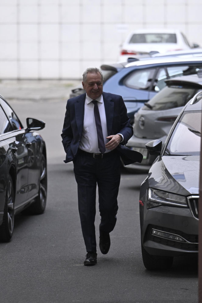 Pilna narada PiS na  Nowogrodzkiej