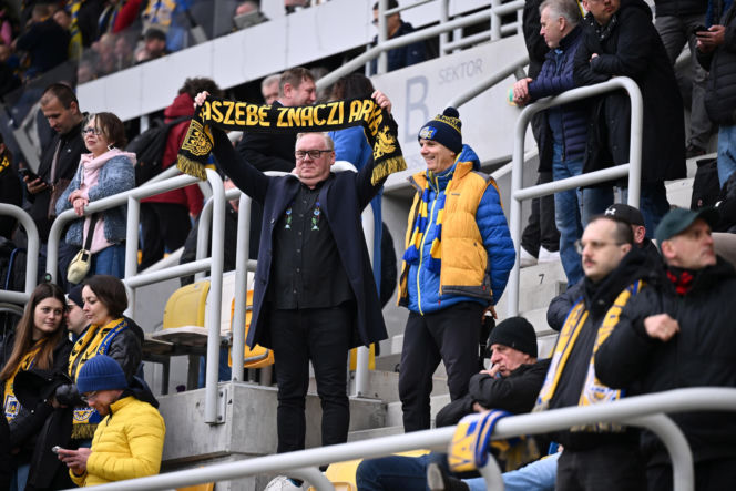 Arka Gdynia - Widzew Łódź: Zdjęcia kibiców i zawodników z meczu 25. kolejki PKO BP Ekstraklasy