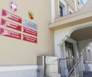 Urzędnik zarabia 26 000 miesięcznie