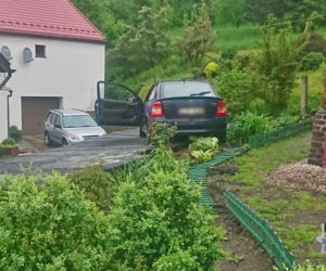 Pościg zakończył się na dachu budynku gospodarczego