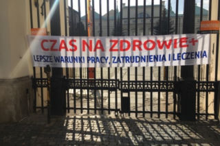 Kilkuset lekarzy pikietowało Ministerstwo Zdrowia