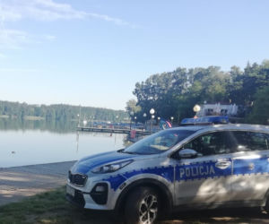 Śmieci, alkohol i narkotyki. Tak wyglądała impreza na plaży w Wągrowcu!