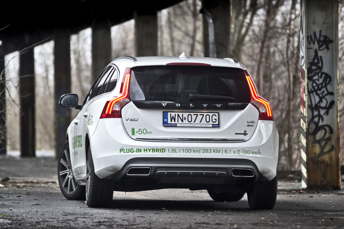 Volvo V60 Plug-in Hybrid Summum AWD