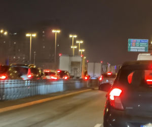 Zderzenie czterech aut na moście w Warszawie