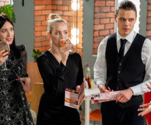 Barwy szczęścia odc. 2434. Madzia (Natalia Sierzputowska), Oliwka (Wiktoria Gąsiewska), Kacper (Jakub Szlachetka)