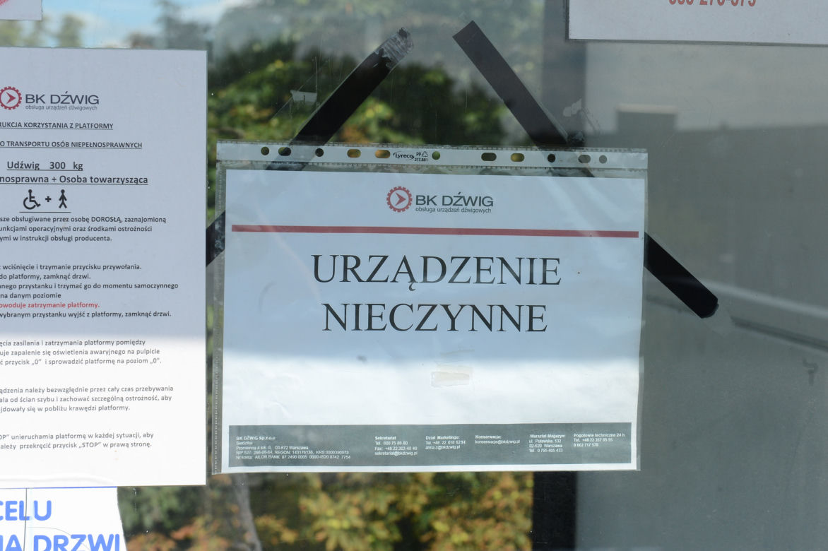 Nieczynne windy na Ostrobramskiej