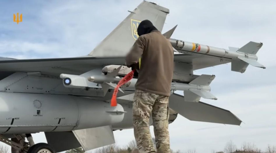 Ukraińskie F-16 na froncie. Taktyka z Zachodu nie wystarczyła, piloci stworzyli własną