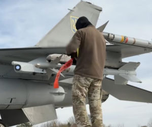 Ukraińskie F-16 na froncie. Taktyka z Zachodu nie wystarczyła, piloci stworzyli własną