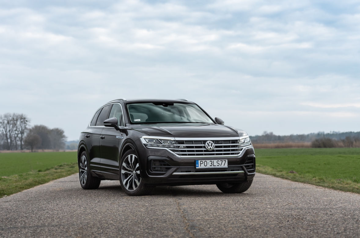 Volkswagen Touareg R Line 4.0 V8 TDI 422 KM