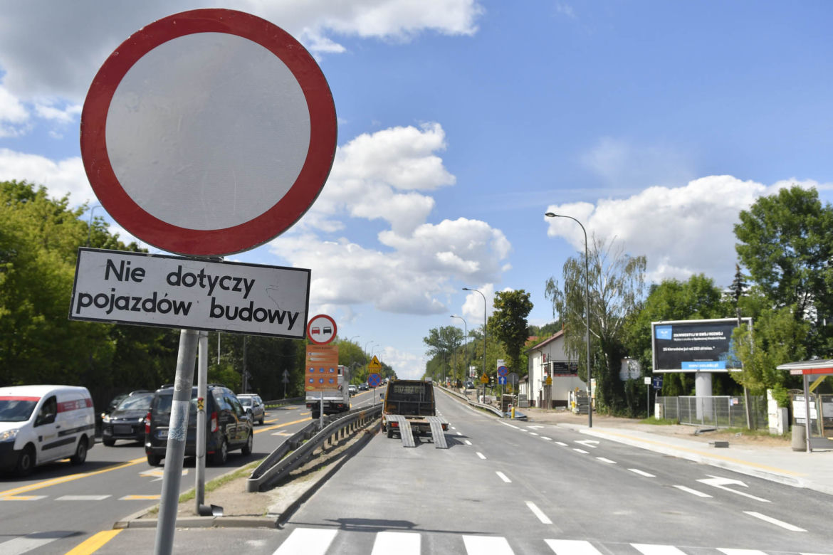 Najgorsza trasa do Warszawy wyremontowana. Kierowcy jadą nową Czecha i Traktem Brzeskim