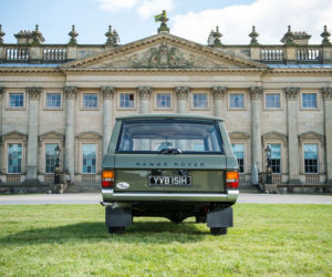 Range Rover o numerze seryjnym 001