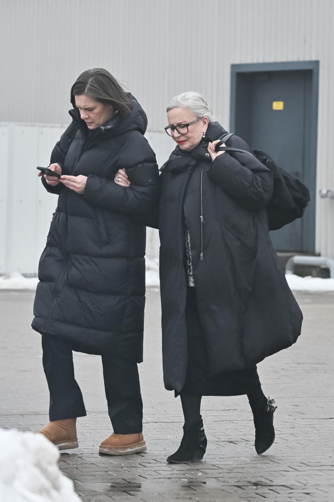 Krystyna Janda kurzy w aucie