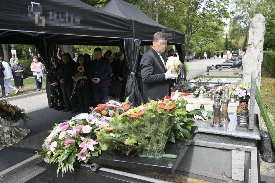 Pogrzeb Igi Cembrzyńskiej. Tłum gwiazd oddaje hołd wielkiej artystce