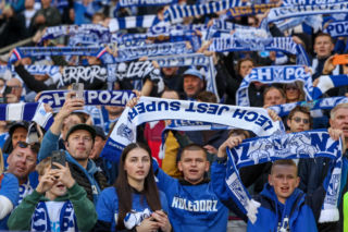 Lech zdeklasował Legię! Mamy zdjęcia kibiców z klasyku PKO BP Ekstraklasy