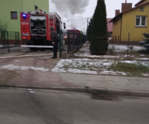 Pożar przy ul. Słocińskiej Rzeszowie. Na miejscu cztery zastępy straży [ZDJĘCIA]