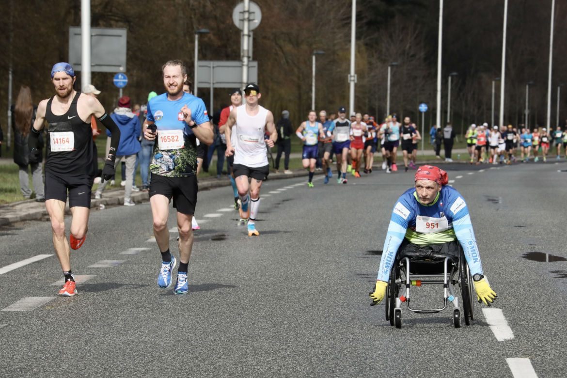 17. Półmaraton Warszawskie. Gigantyczne utrudnienia w stolicy. Ulicami przebiegnie 15 tysięcy osób!