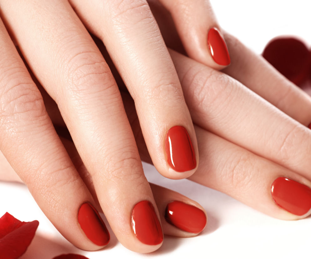 Manicure tytanowy