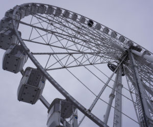 Jarmark Warszawski na placu Defilad na kilka dni przed startem imprezy