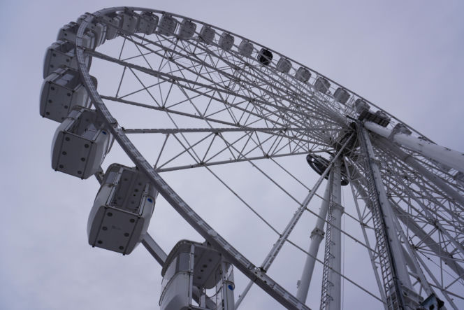 Jarmark Warszawski na placu Defilad na kilka dni przed startem imprezy