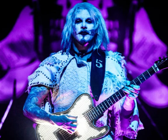 John 5 uderza w muzyków, którzy zakazują nagrywania koncertów. Dajmy trochę radości