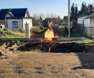 Ewakuacja w Łęgu Tarnowskim. Zapalił się gaz z uszkodzonego gazociągu