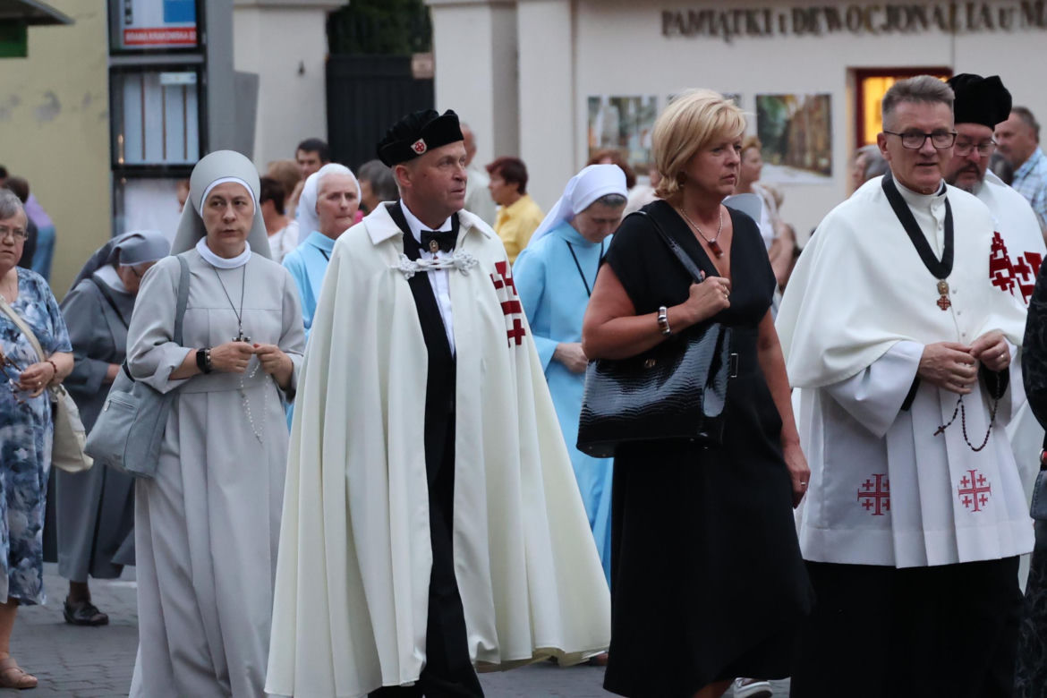 76. rocznica Cudu Lubelskiego. Procesja różańcowa w centrum Lublina