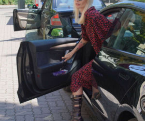 Agnieszka Woźniak - Starak ma nowy samochód