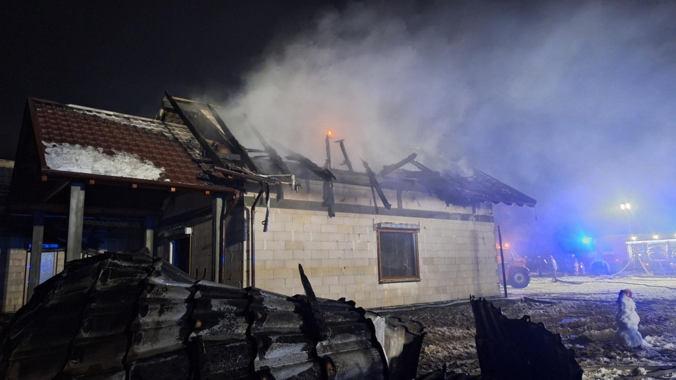 Dramat rodziny tuż przed świętami. Zbudowali dom na kredyt, a teraz nie mają nic