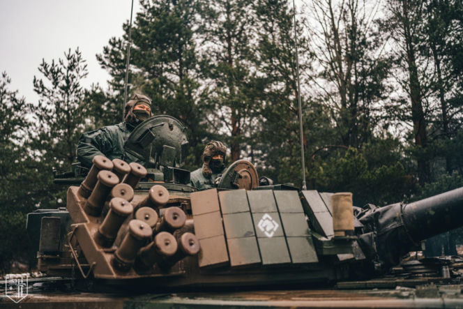 "Zawiszacy" za sterami legendy. Nowi kierowcy czołgów PT-91 w 15. Brygadzie