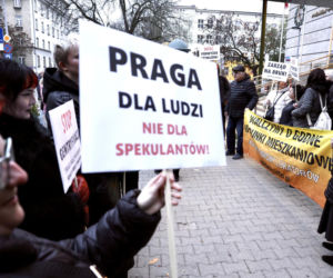 Seniorzy wylądują na ulicy? Lokatorzy protestują przeciwko podwyższeniu czynszu