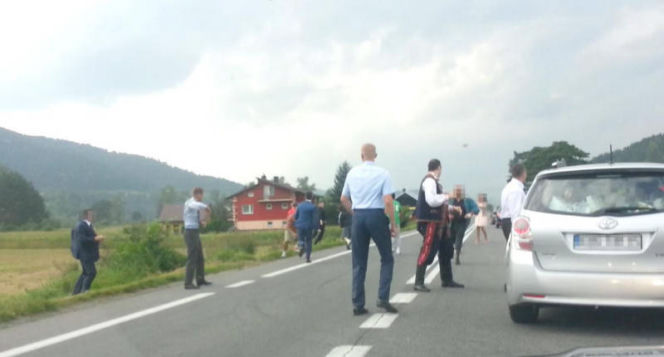 Maszkowice: Cyganie napadli na orszak weselny.