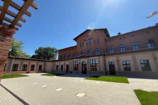 Zabytkowy dworzec zmienił się nie do poznania! Mają tu kręgielnię i strefę relaksu