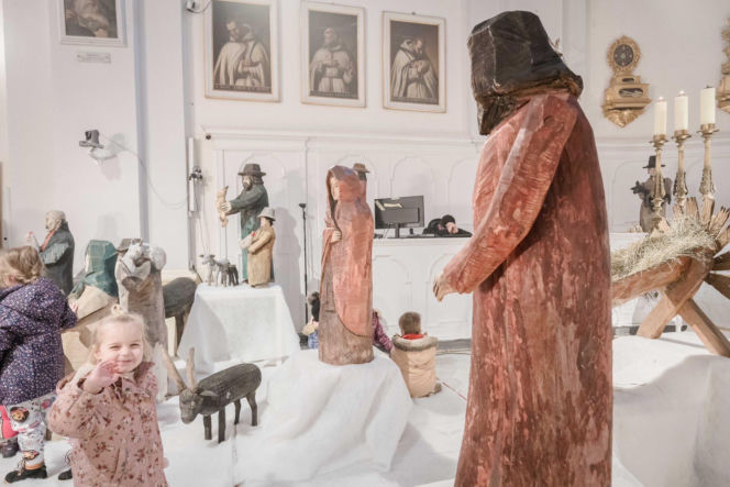 Prezentacja odnowionych rzeźb z bielańskiej szopki betlejemskiej