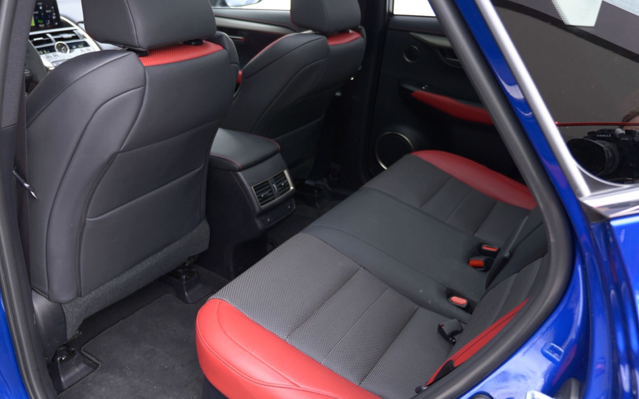 Lexus NX 300h F Sport