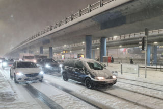 Atak zimy w Polsce. Premier zwołał naradę wojewodów 