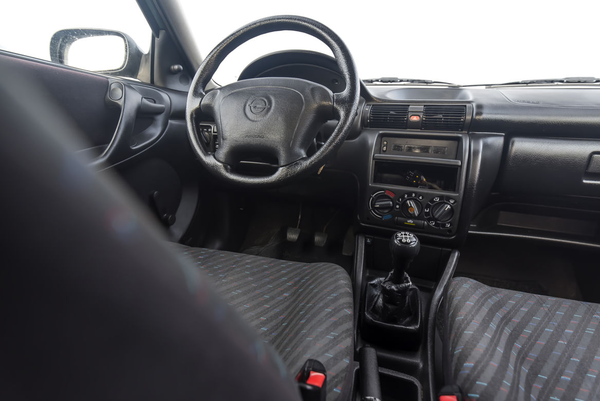 Opel Astra Classic F 1.4 8V 60 KM GL Base