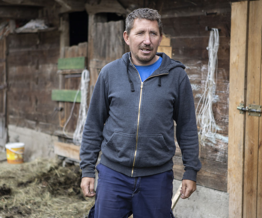 Rolnicy. Podlasie. W Plutyczach wielka wycinka drzew. „Andrzej urodzonym kierownikiem”