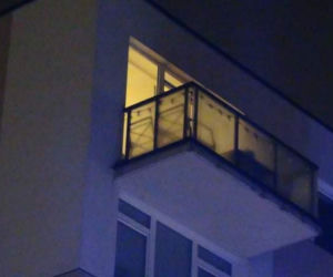 Tragedia na Białołęce. 68-letnia kobieta runęła z okna na 5. piętrze