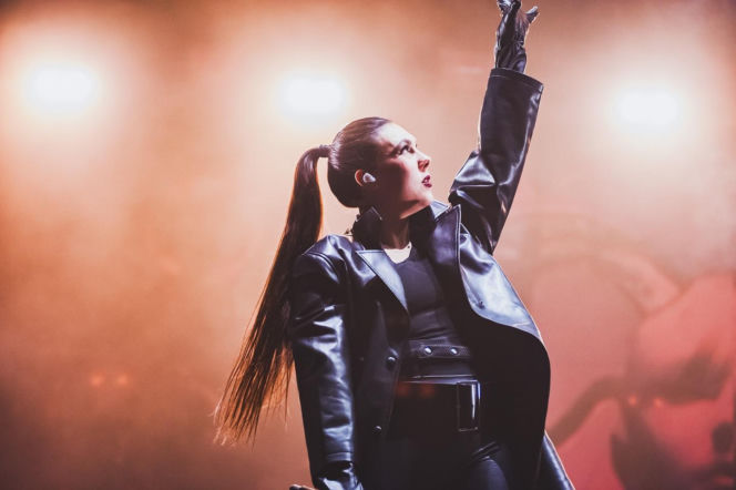 Misternie zaplanowane wizualne widowisko – Epica, Amaranthe i Charlotte Wessels zagrali w Warszawie [RELACJA]