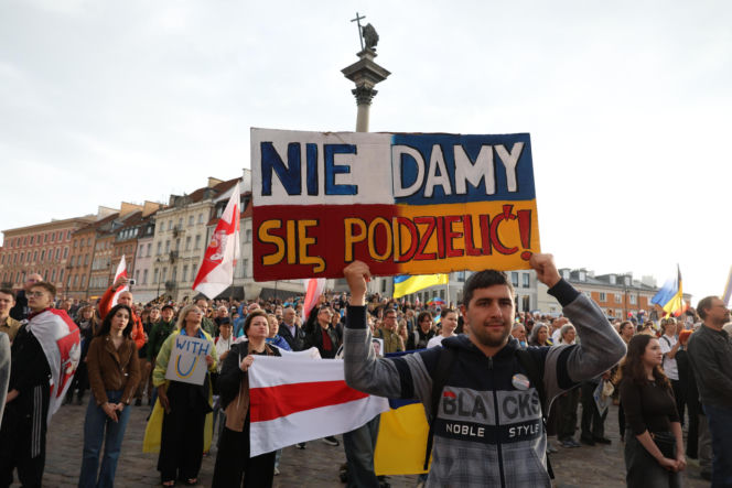 35 lat niepodległej Ukrainy. Obchody na Placu Zamkowym w Warszawie