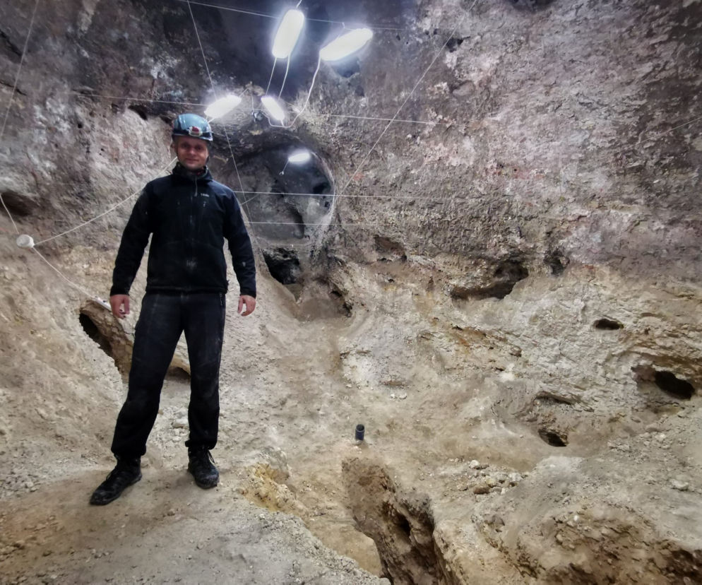 Niezwykłe odkrycie na Jurze. Archeolodzy znaleźli sieć ukrytych jaskiń, a w nich stare szczątki zwierząt [ZDJĘCIA]