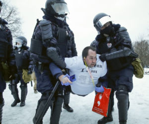 Wyszyli na ulice dla Navalnego. Protesty w Rosji.