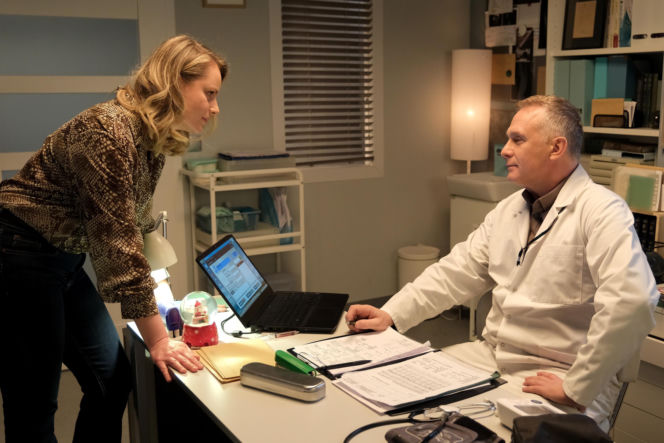 M jak miłość odc. 1931. Artur Rogowski (Robert Moskwa), Judyta (Paulina Chruściel)