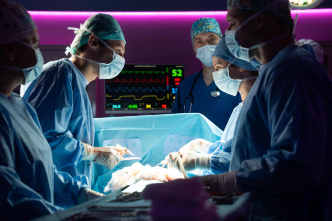 "Na dobre i na złe", odcinek 983: Zawada decyduje się na pionierską operację ratującą życie. Beger robi wszystko, by ją zablokować