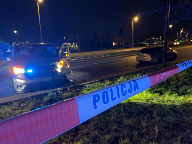 Nocny pościg jak z filmów akcji na ulicach Warszawy. Policjanci nie mogli dogonić mężczyzny