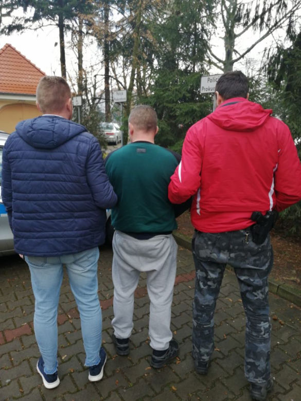 Sprawcy rozboju w Krzyżu trafili do aresztu
