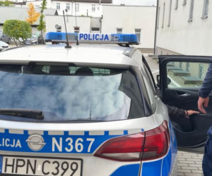 Dzielnicowy st. asp. Bartłomiej Pipka to prawdziwy rekordzista w zatrzymywaniu osób ukrywających się przed wymiarem sprawiedliwości