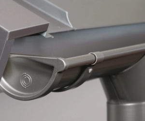 Ile kosztuje orynnowanie domu? Ceny rynien i montażu w marcu 2026 roku