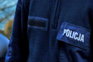 Krosno. Porównał policjantów do nazistowskich zbrodniarzy. Internauta przeprosił za swój wpis